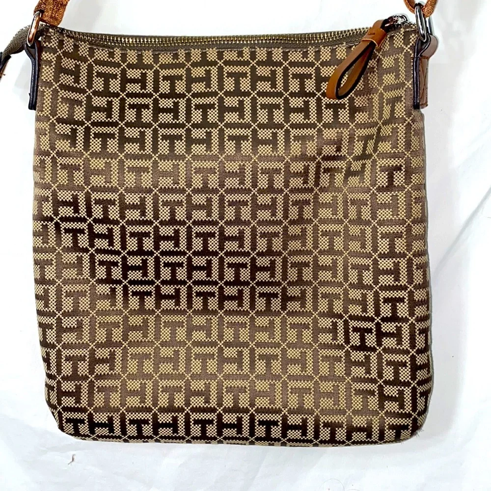 TOMMY HILFIGER  SATCHEL BAG - Picture 4 of 7